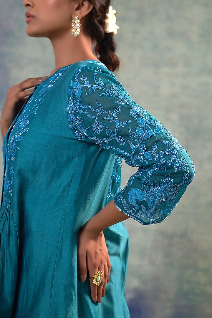 Deep Aqua Summer Silk Applique Work & Hand Embroidered Kurta Set by Sonia Khatri at Pernia's Pop Up Shop