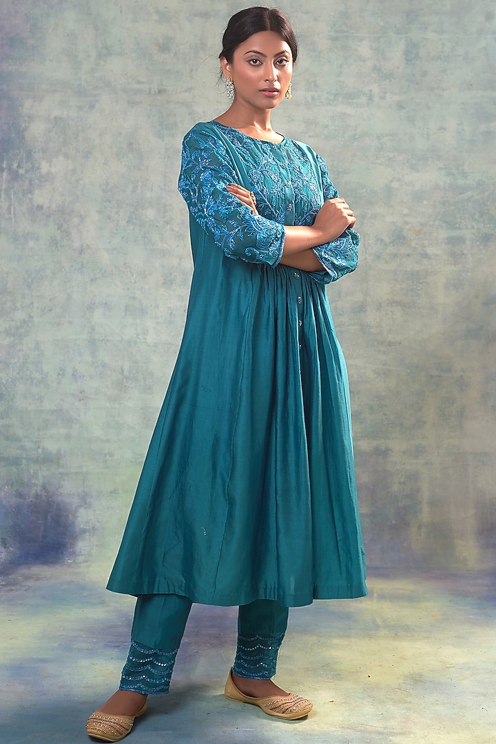 Deep Aqua Summer Silk Applique Work & Hand Embroidered Kurta Set by Sonia Khatri at Pernia's Pop Up Shop