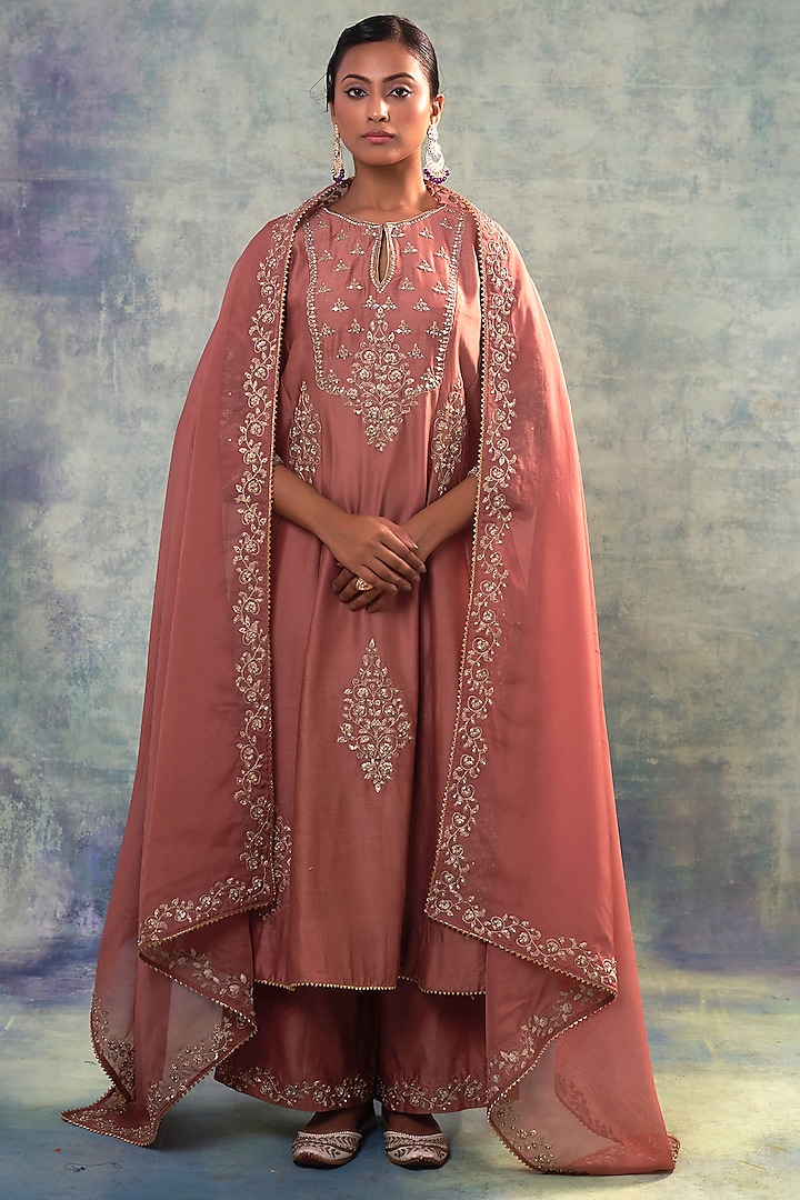 Pink Summer Silk Hand Embroidered Kurta Set by Sonia Khatri at Pernia's Pop Up Shop