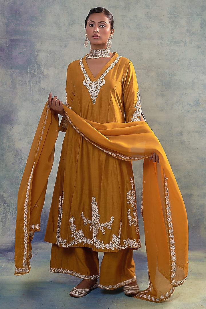 Mustard Summer Silk Hand Embroidered Kurta Set by Sonia Khatri at Pernia's Pop Up Shop