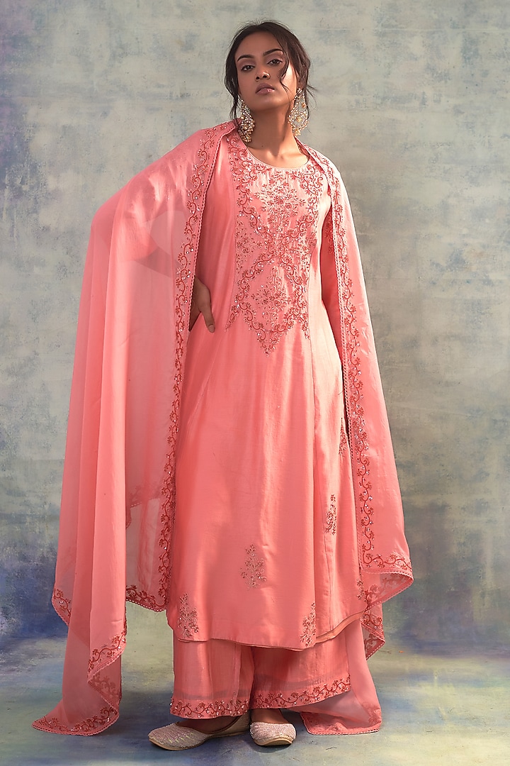 Peachy Pink Summer Silk Hand Embroidered Kurta Set by Sonia Khatri at Pernia's Pop Up Shop