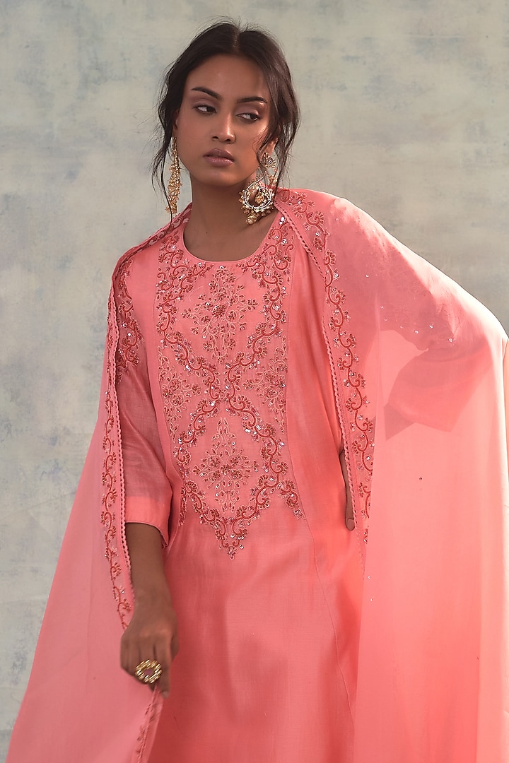 Peachy Pink Summer Silk Hand Embroidered Kurta Set by Sonia Khatri at Pernia's Pop Up Shop