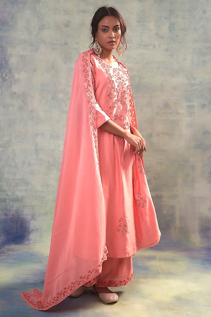 Peachy Pink Summer Silk Hand Embroidered Kurta Set by Sonia Khatri at Pernia's Pop Up Shop
