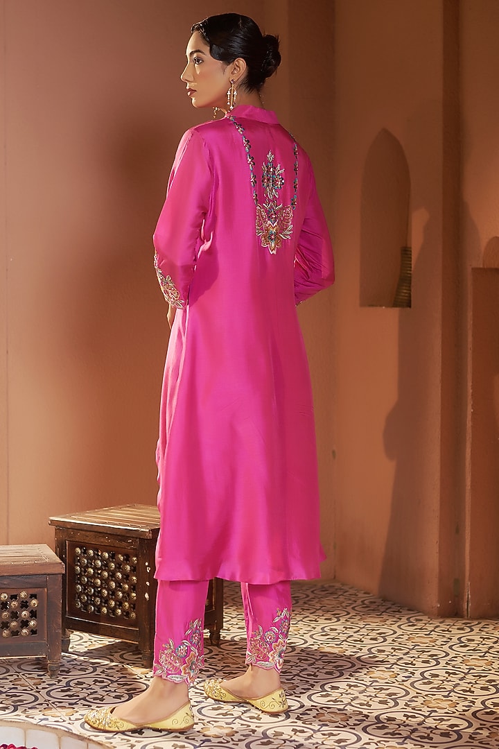 Pink Silk Resham Embroidered High-Low Kurta Set by Sonia Khatri at Pernia's Pop Up Shop