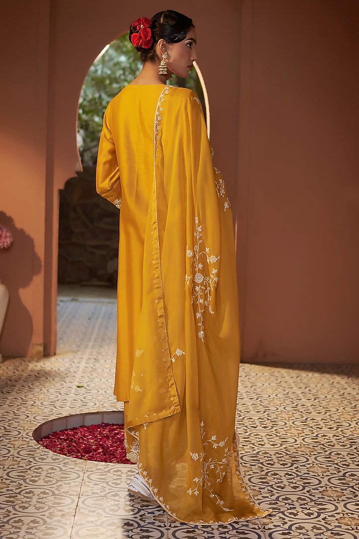 Mustard Summer Silk Pearl Embroidered Kurta Set by Sonia Khatri at Pernia's Pop Up Shop