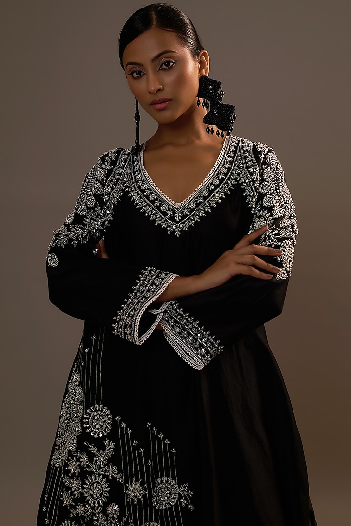 Black Summer Silk Sequins Hand & Machine Embroidered Kurta Set by Sonia Khatri at Pernia's Pop Up Shop