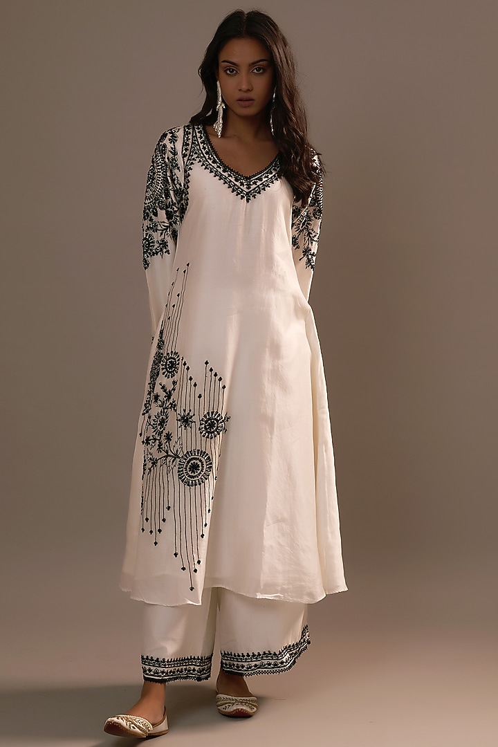 White Summer Silk Sequins Hand & Machine Embroidered Kurta Set by Sonia Khatri at Pernia's Pop Up Shop