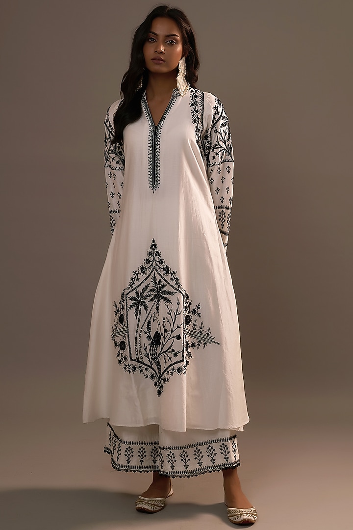 White Summer Silk Sequins Hand & Machine Embroidered Kurta Set by Sonia Khatri at Pernia's Pop Up Shop