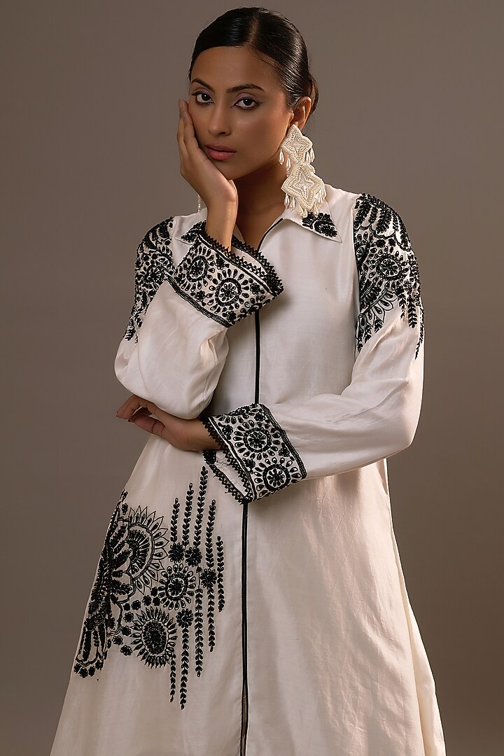 White Summer Silk Sequins Hand & Machine Embroidered Kurta Set by Sonia Khatri at Pernia's Pop Up Shop