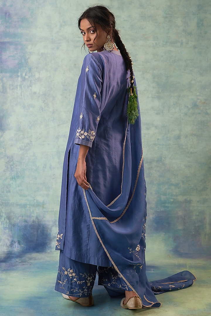 Dusky Blue Summer Silk Resham Work Kurta Set by Sonia Khatri at Pernia's Pop Up Shop