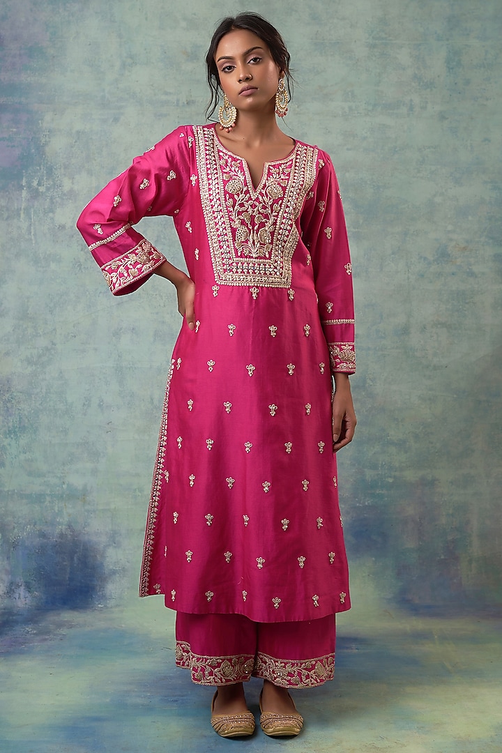 Pink Summer Silk Resham Hand Embroidered Kurta Set by Sonia Khatri at Pernia's Pop Up Shop