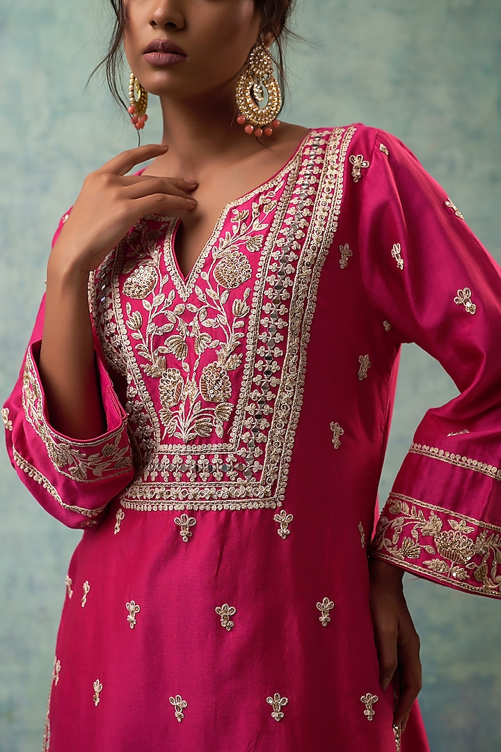 Pink Summer Silk Resham Hand Embroidered Kurta Set by Sonia Khatri at Pernia's Pop Up Shop