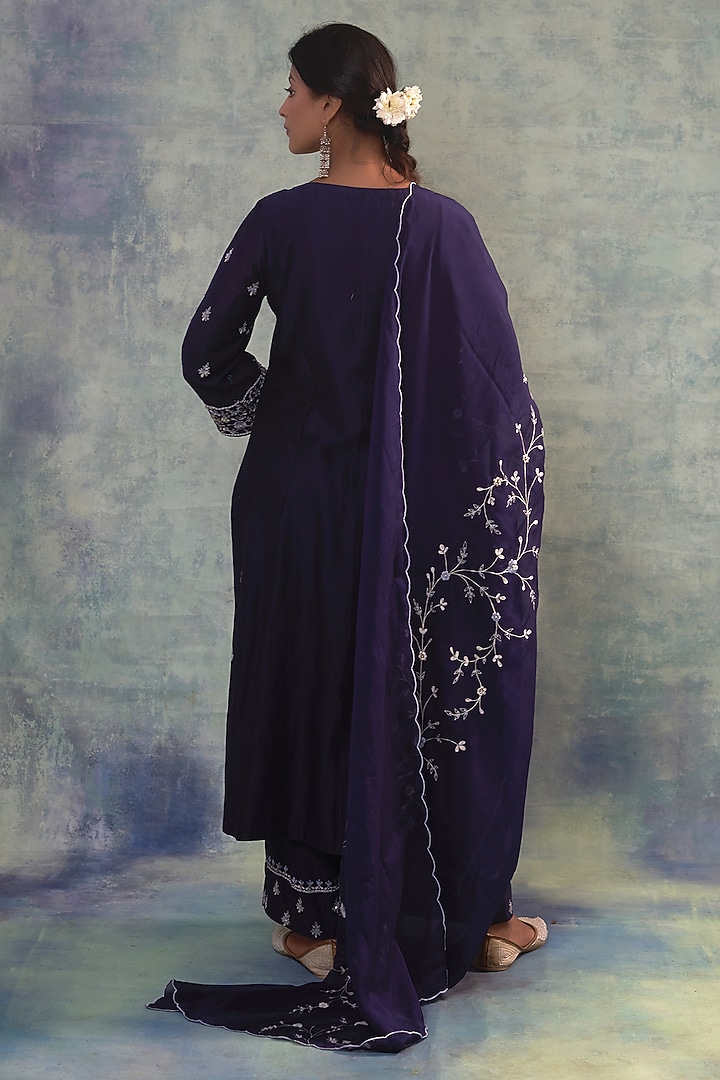 Ebony Blue Summer Silk Mirror Hand Embroidered Kurta Set by Sonia Khatri at Pernia's Pop Up Shop