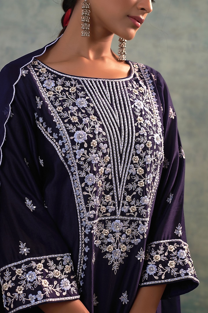 Ebony Blue Summer Silk Mirror Hand Embroidered Kurta Set by Sonia Khatri at Pernia's Pop Up Shop