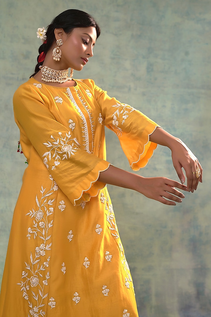 Yellow Summer Silk Cutdana Hand Embroidered Kurta Set by Sonia Khatri at Pernia's Pop Up Shop