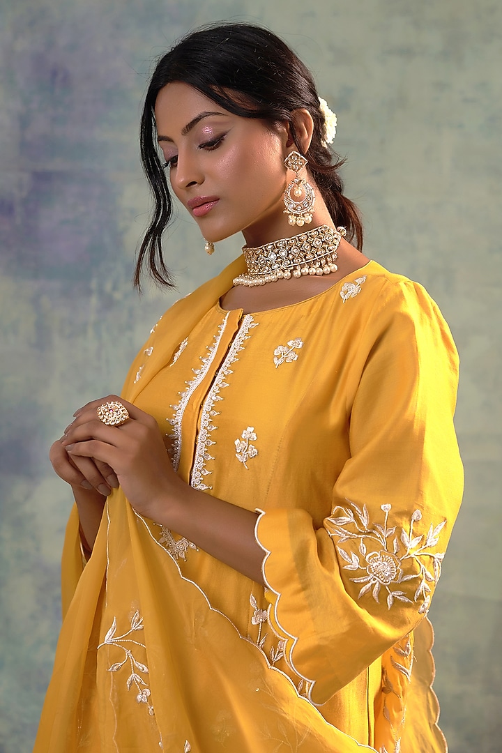 Yellow Summer Silk Cutdana Hand Embroidered Kurta Set by Sonia Khatri at Pernia's Pop Up Shop