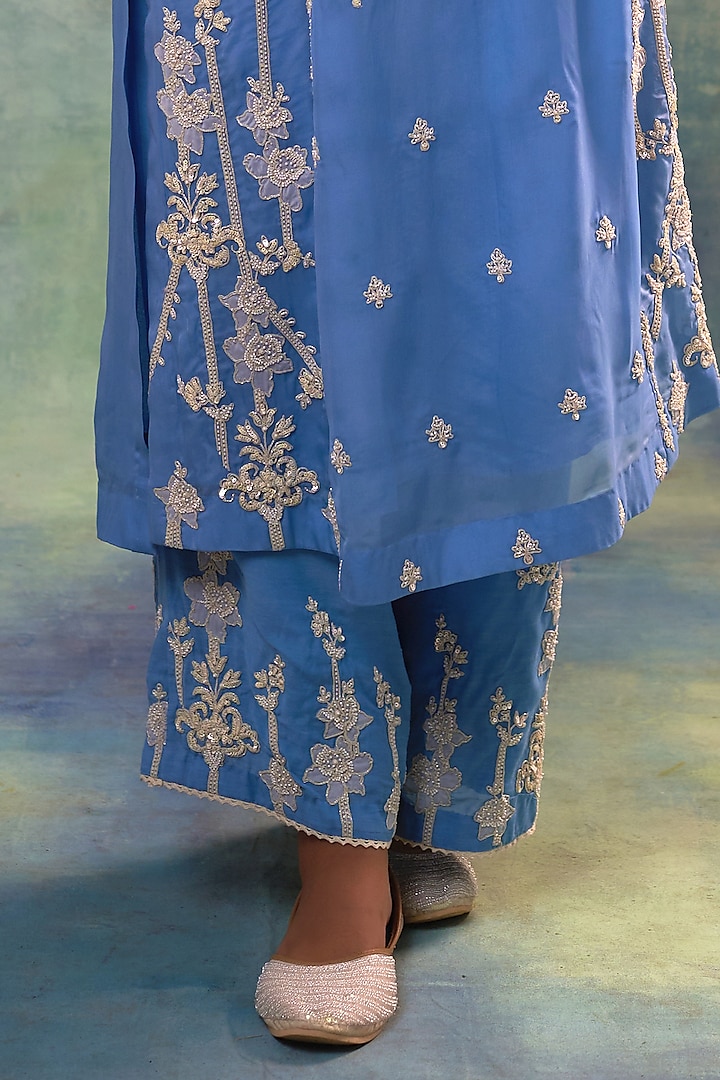 Blue Organza Applique Hand Embroidered Kurta Set by Sonia Khatri at Pernia's Pop Up Shop