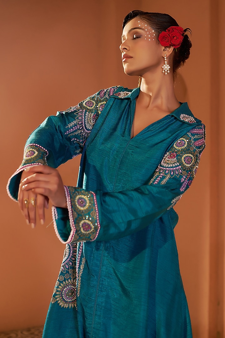 Teal Blue Silk Dori Hand Embroidered Kurta Set by Sonia Khatri at Pernia's Pop Up Shop