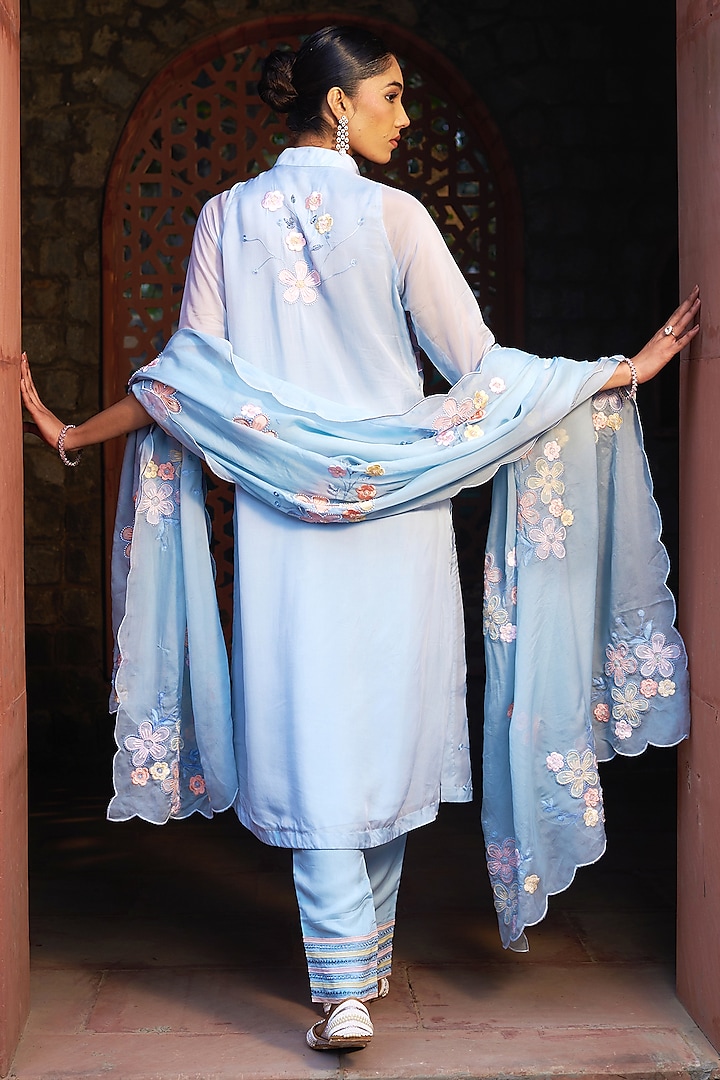 Blue Organza Embroidered Kurta Set by Sonia Khatri at Pernia's Pop Up Shop
