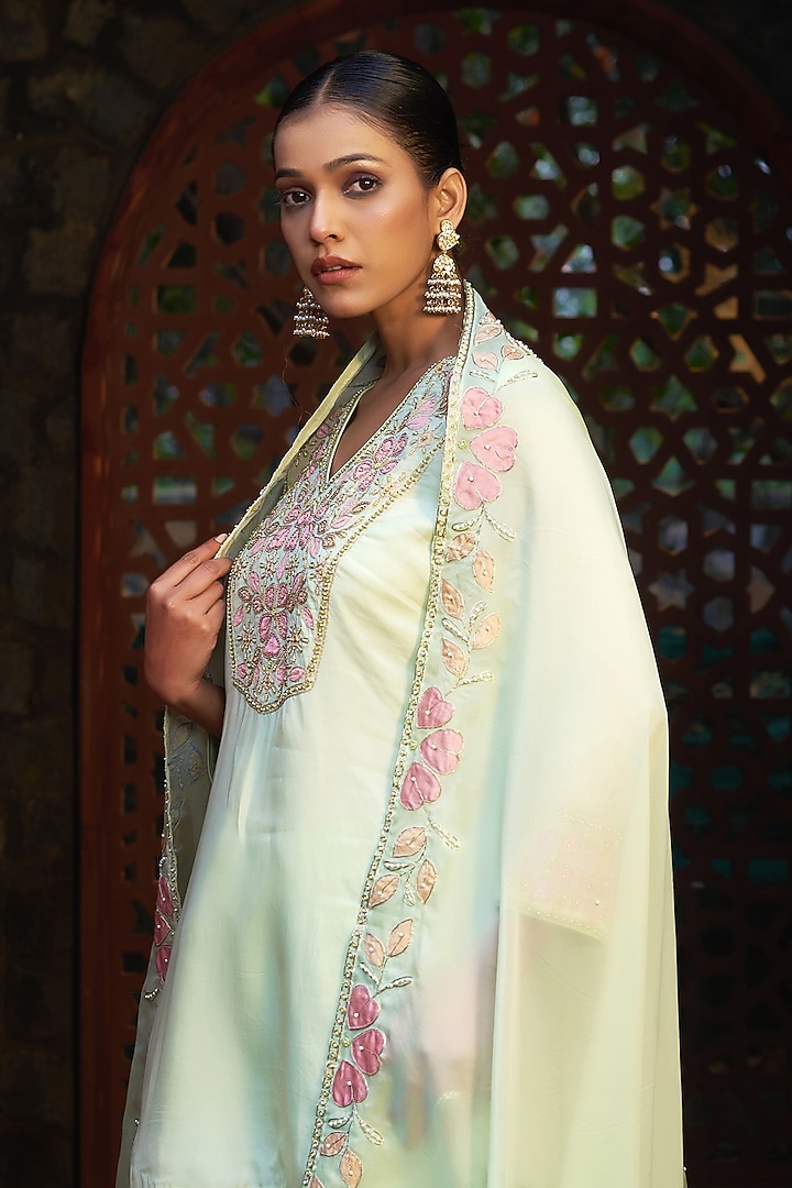 Green Organza Hand & Machine Embroidered Kurta Set by Sonia Khatri at Pernia's Pop Up Shop