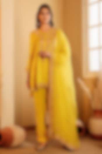 Yellow Organza Hand Embroidered Kurta Set by Sonali Methi at Pernia's Pop Up Shop