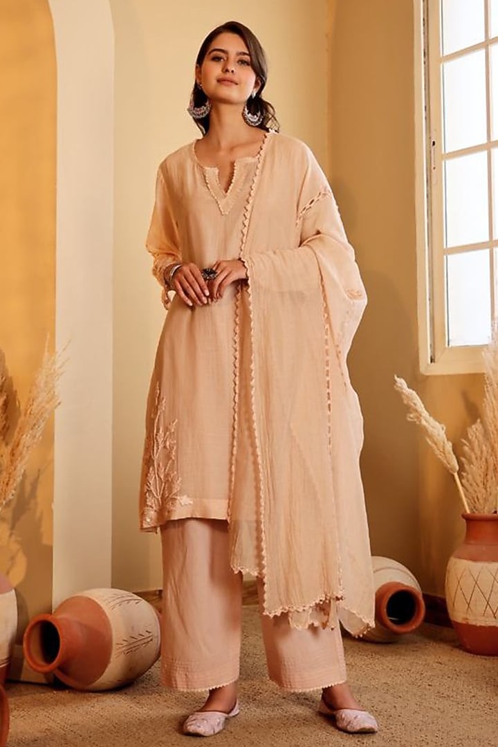 Light Pink Mul Chanderi Crochet Embroidered Kurta Set by Sonali Methi at Pernia's Pop Up Shop