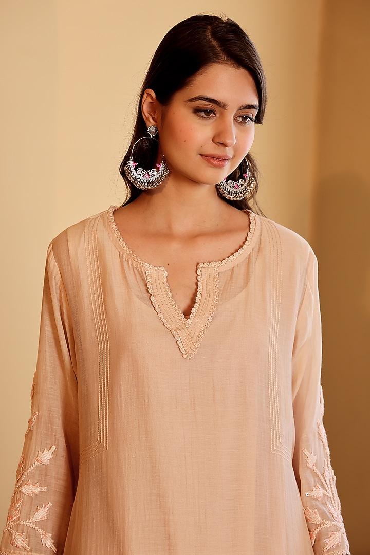 Light Pink Mul Chanderi Crochet Embroidered Kurta Set by Sonali Methi at Pernia's Pop Up Shop