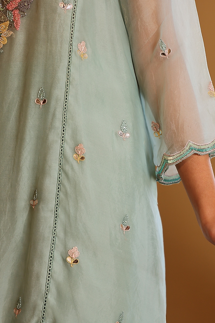 Blue Organza Hand Embroidered Kurta Set by Sonali Methi at Pernia's Pop Up Shop