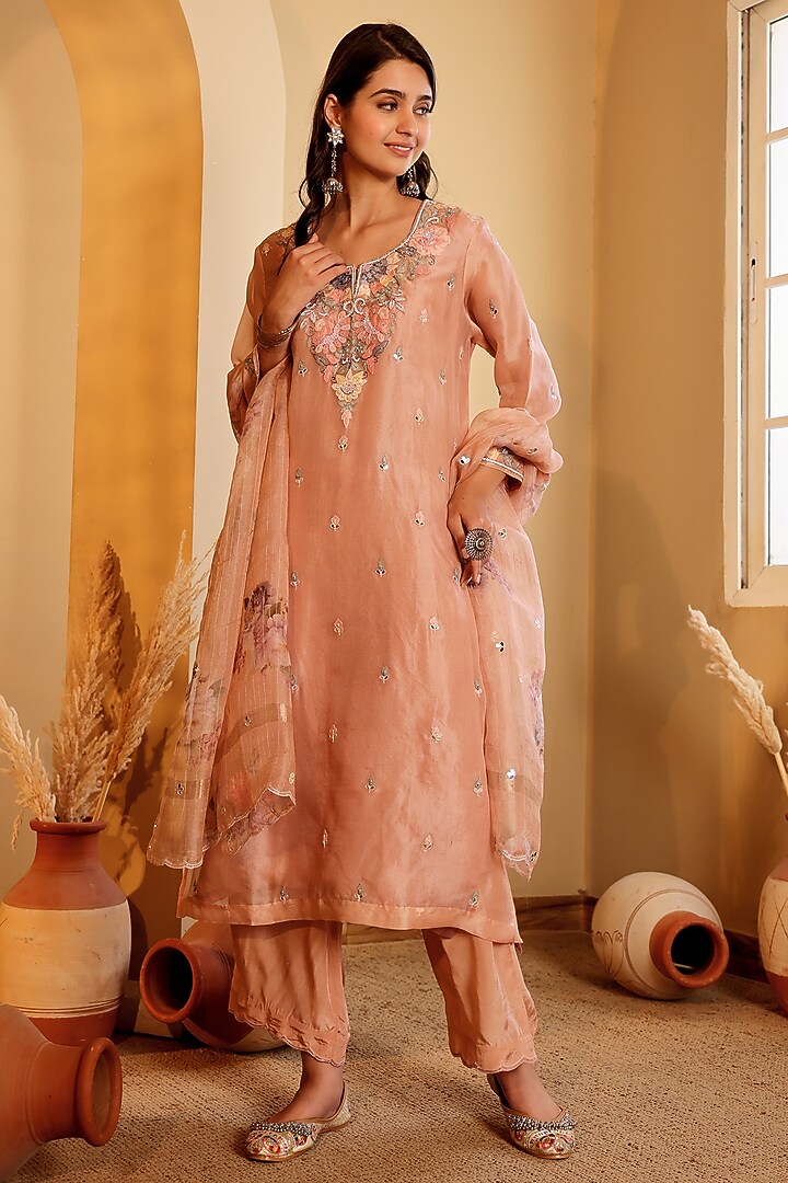 Pink Organza Hand Embroidered Kurta Set by Sonali Methi at Pernia's Pop Up Shop