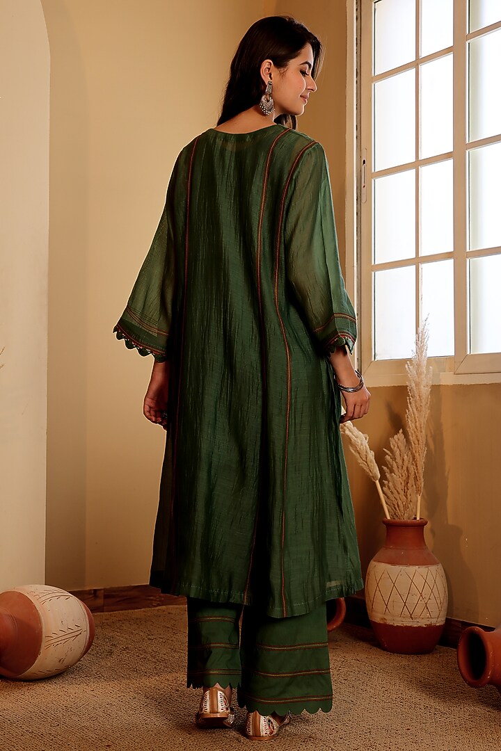 Green Mul Chanderi Kurta Set by Sonali Methi at Pernia's Pop Up Shop