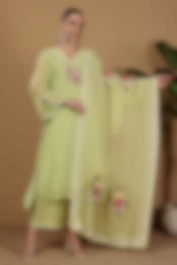 Lime Mul Chanderi Hand Embroidered Kurta Set by Sonali Methi at Pernia's Pop Up Shop