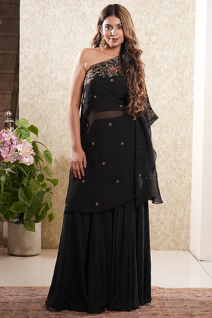 Black Pure Crepe Party Wear Sharara Set by Sonali Methi at Pernia's Pop Up Shop