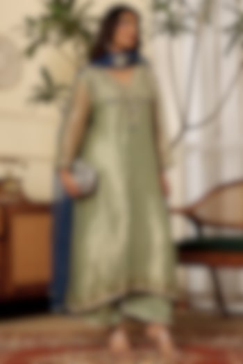 Grey Pure Tissue Kurta Set by Sonali Methi at Pernia's Pop Up Shop