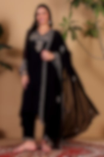 Black Organza Hand Embroidered Kurta Set by Sonali Methi at Pernia's Pop Up Shop