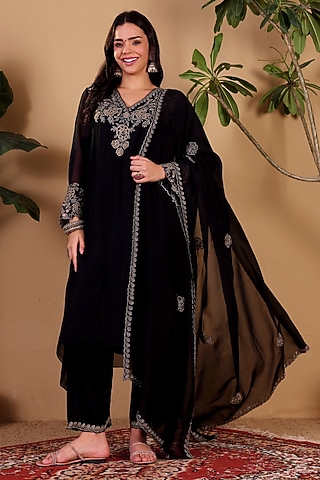 Black Organza Hand Embroidered Kurta Set by Sonali Methi
