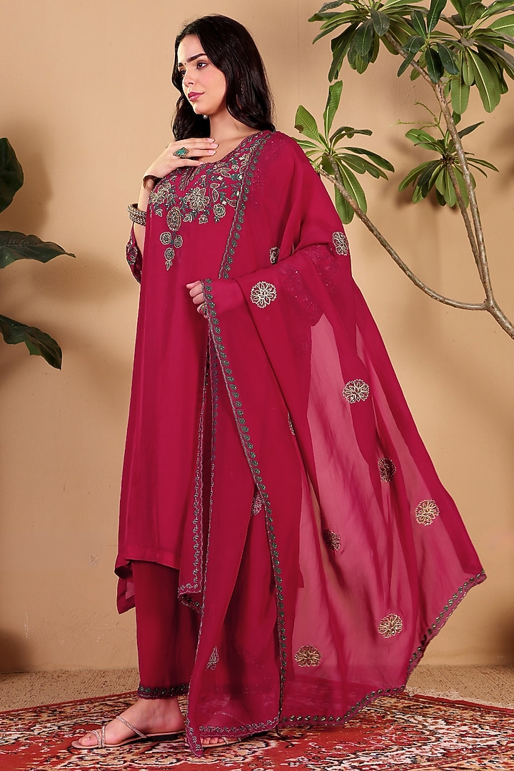 Cherry Red Organza Hand Embroidered Kurta Set by Sonali Methi at Pernia's Pop Up Shop