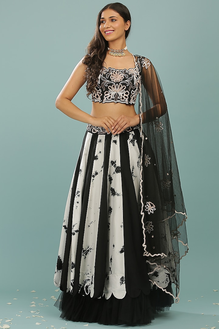 Black & White Tie-Dyed Lehenga Set by SONAL PASRIJA