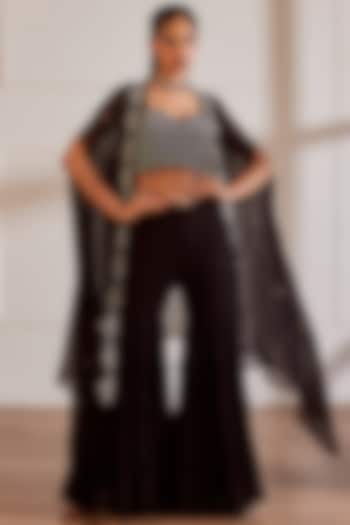 Black Organza Embellished Cape Set by SONAL PASRIJA at Pernia's Pop Up Shop