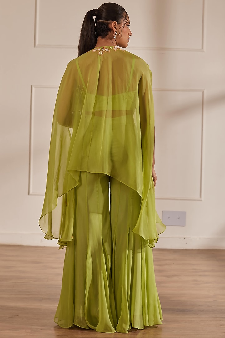Green Organza Embellished Cape Set by SONAL PASRIJA at Pernia's Pop Up Shop
