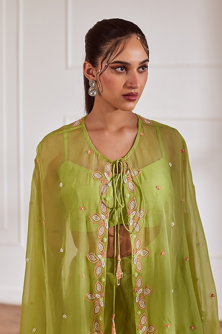 Green Organza Embellished Cape Set by SONAL PASRIJA at Pernia's Pop Up Shop