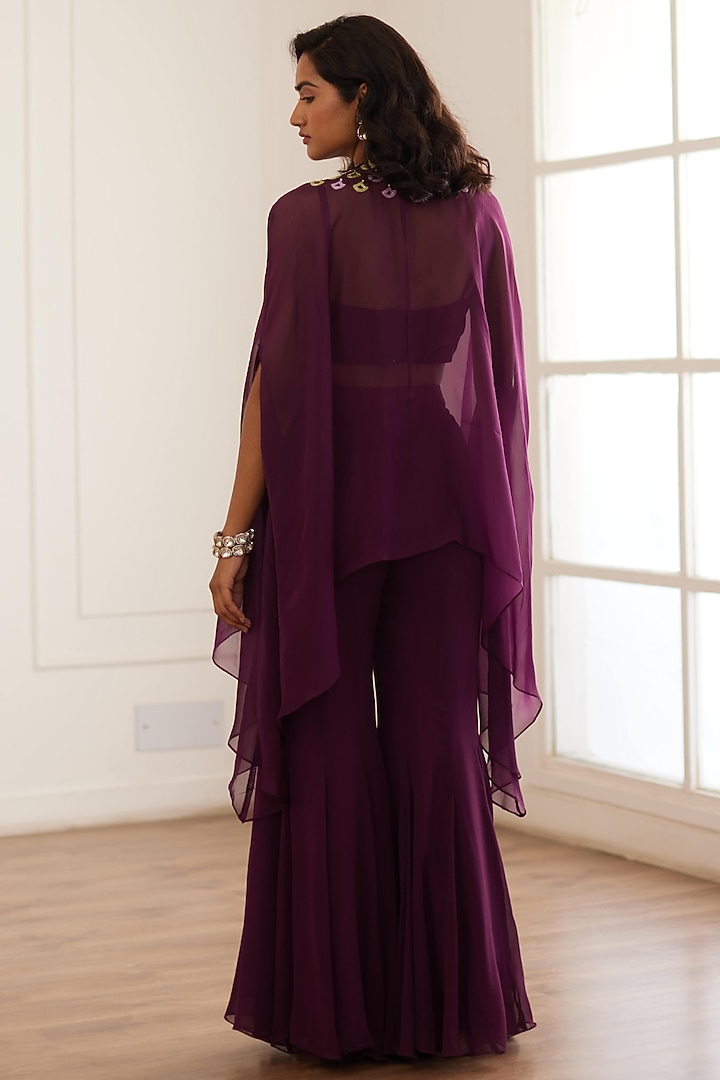 Wine Organza Embellished Cape Set by SONAL PASRIJA at Pernia's Pop Up Shop