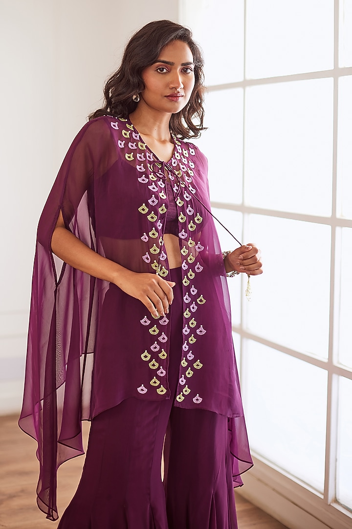 Wine Organza Embellished Cape Set by SONAL PASRIJA at Pernia's Pop Up Shop
