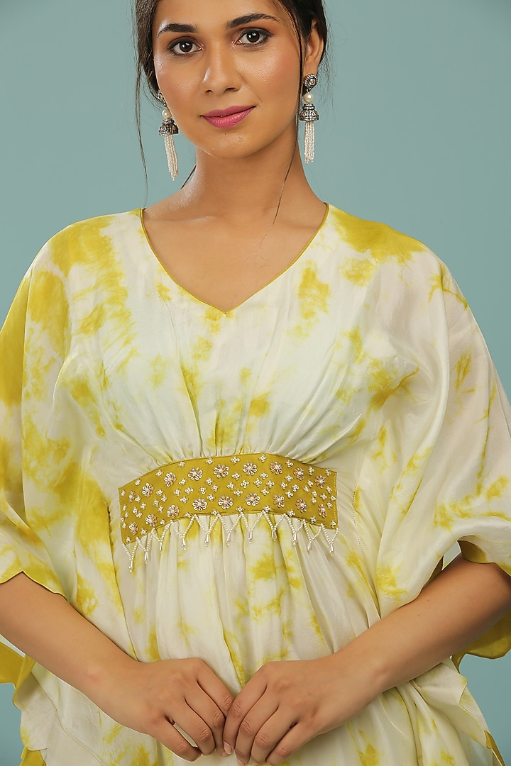 Ivory & Lime Tie-Dyed Kaftan Set by SONAL PASRIJA at Pernia's Pop Up Shop