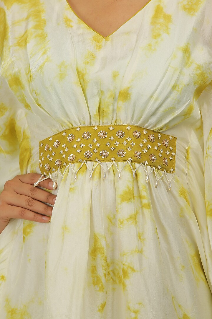 Ivory & Lime Tie-Dyed Kaftan Set by SONAL PASRIJA at Pernia's Pop Up Shop