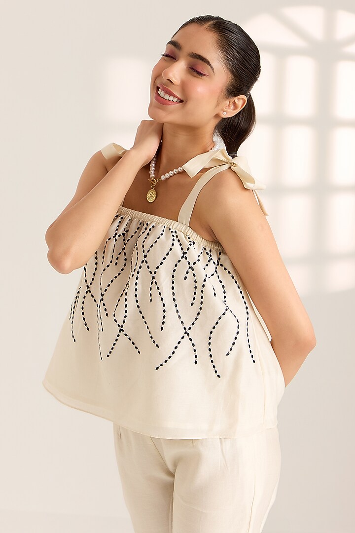 Ivory Chanderi Embroidered Co-Ord Set by Sonal Pasrija at Pernia's Pop Up Shop
