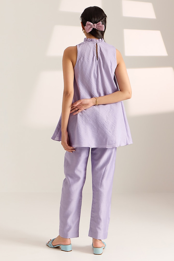 Lilac Chanderi Hand Embroidered Co-Ord Set by Sonal Pasrija at Pernia's Pop Up Shop