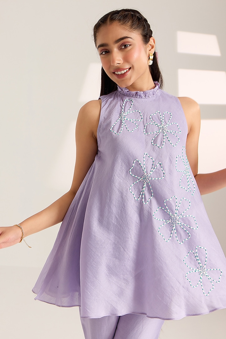 Lilac Chanderi Hand Embroidered Co-Ord Set by Sonal Pasrija at Pernia's Pop Up Shop