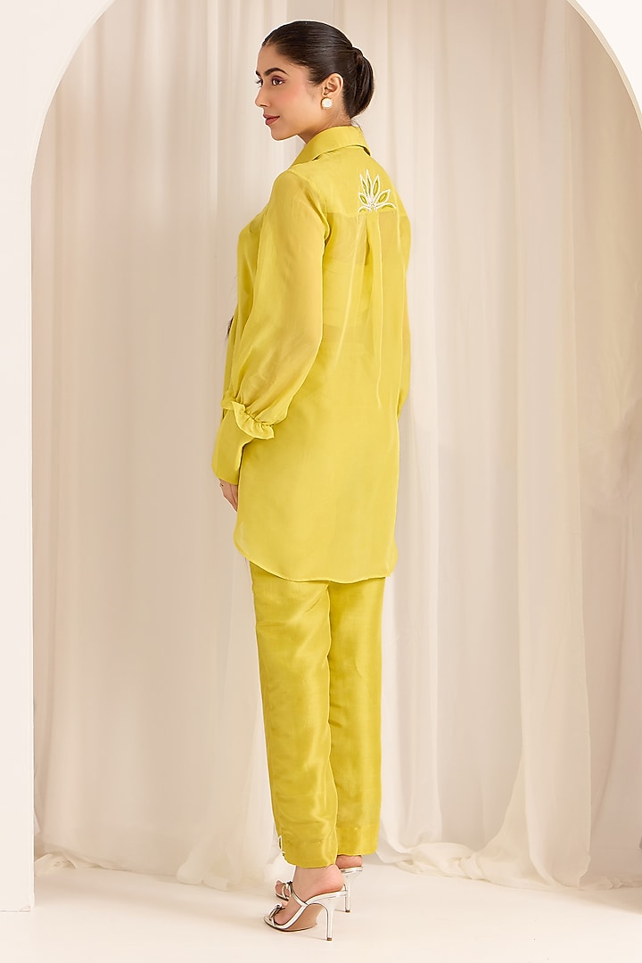 Lime Yellow Organza Embroidered Co-Ord Set by Sonal Pasrija at Pernia's Pop Up Shop