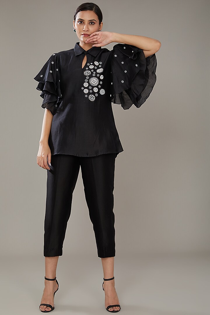 Black Chanderi Co-Ord Set by SONAL PASRIJA at Pernia's Pop Up Shop