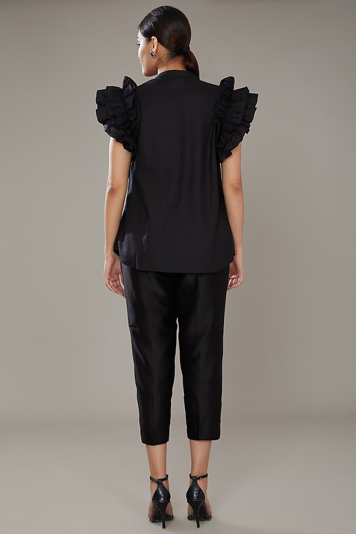 Black Chanderi Co-Ord Set by SONAL PASRIJA at Pernia's Pop Up Shop